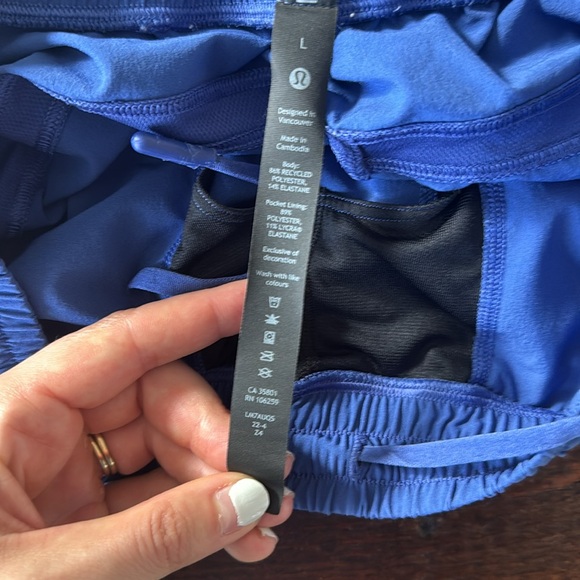 lululemon Pace Breaker Linerless Short 5” size L - Picture 2 of 7